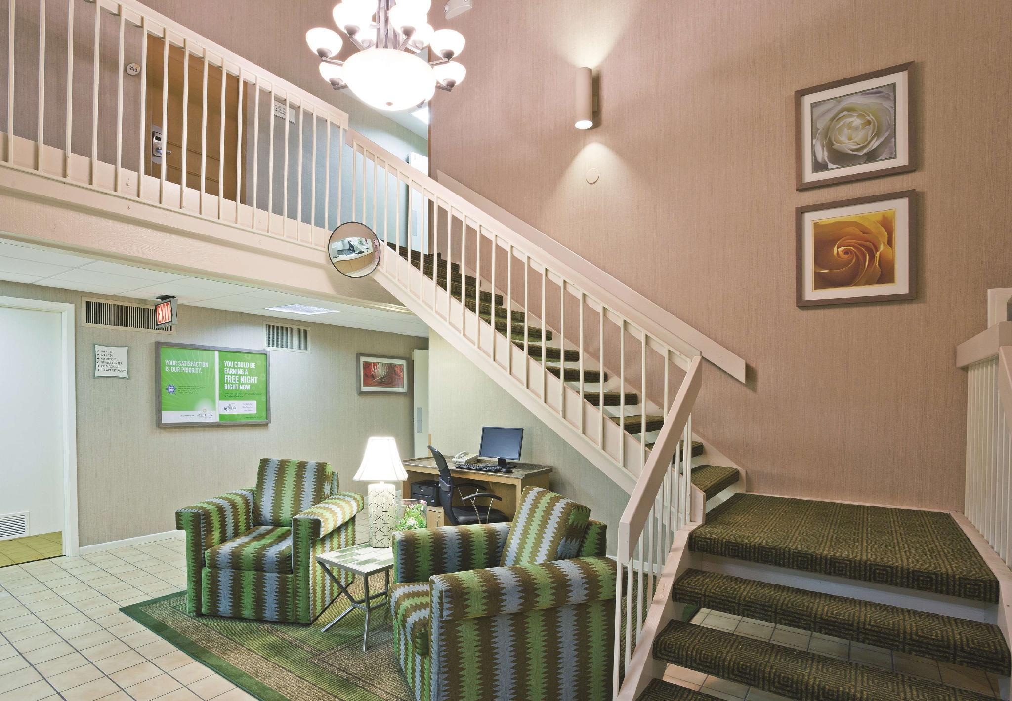 La Quinta Inn By Wyndham Sheboygan Exterior photo