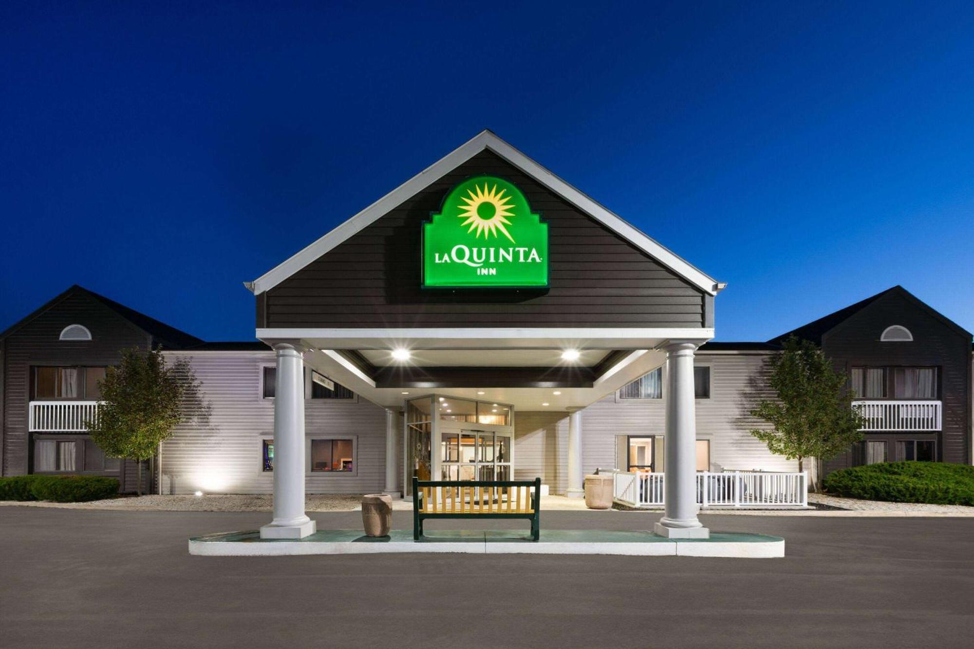 La Quinta Inn By Wyndham Sheboygan Exterior photo